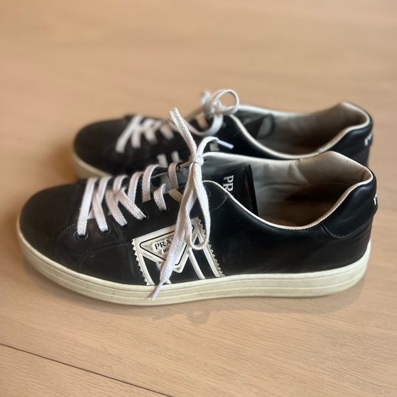 Prada leather trainers. Black. Men size uk 7 . - Picture 4 of 5